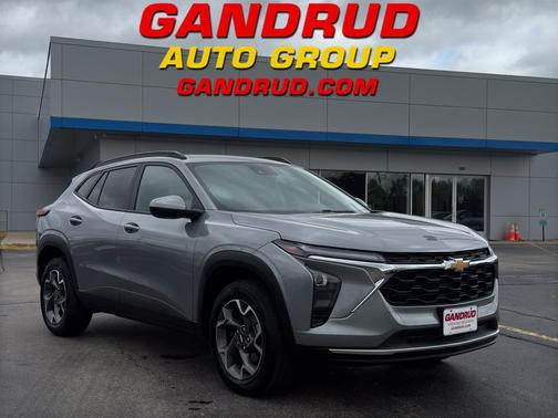 Sterling Gray Metallic 2024 Chevrolet Trax LT