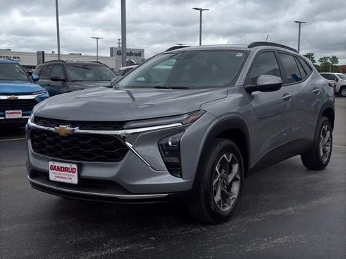 Sterling Gray Metallic 2024 Chevrolet Trax LT