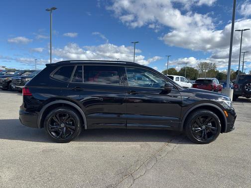 2023 Volkswagen Tiguan 2.0T SE R-Line Black