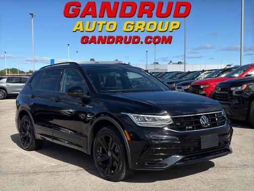 2023 Volkswagen Tiguan 2.0T SE R-Line Black