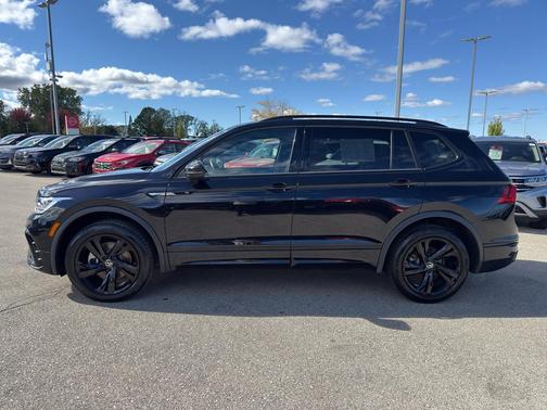 2023 Volkswagen Tiguan 2.0T SE R-Line Black