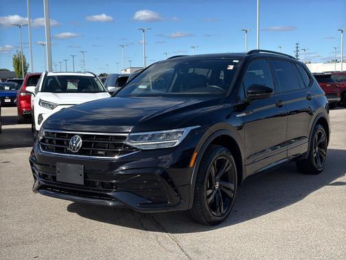 2023 Volkswagen Tiguan 2.0T SE R-Line Black