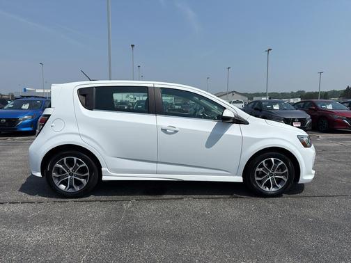 2020 Chevrolet Sonic LT