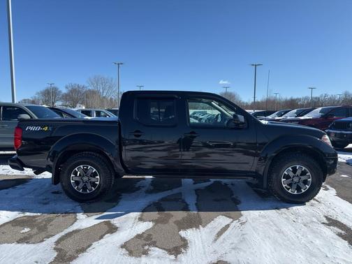 2017 Nissan Frontier PRO-4X
