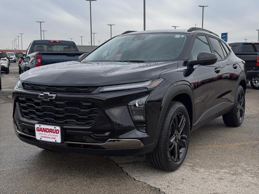 Mosaic Black Metallic 2025 Chevrolet Trax ACTIV