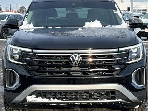 2024 Volkswagen Atlas 2.0T Peak Edition SE w/Technology