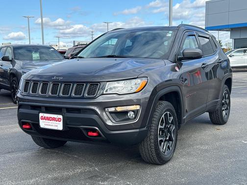 Granite Crystal Clearcoat Metallic 2019 Jeep Compass Trailhawk