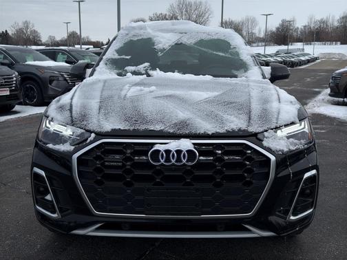 2023 Audi Q5 45 S line Premium Plus