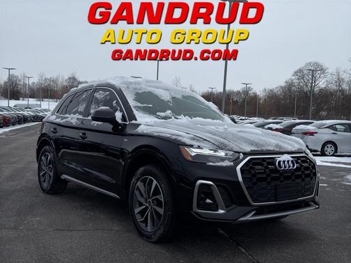 2023 Audi Q5 45 S line Premium Plus