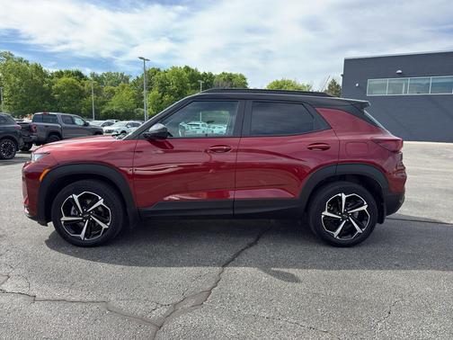 Crimson Metallic 2022 Chevrolet Trailblazer RS