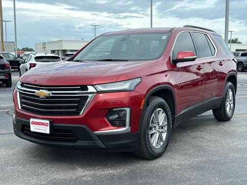 2022 Chevrolet Traverse LT Cloth