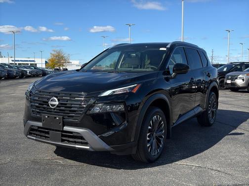 2025 Nissan Rogue SL