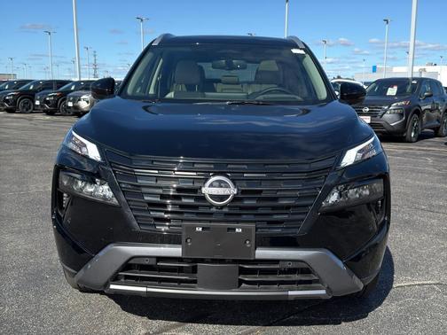 2025 Nissan Rogue SL