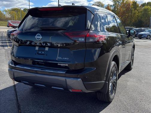 2025 Nissan Rogue SL