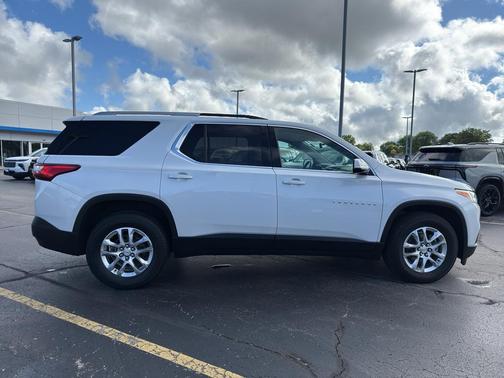 2018 Chevrolet Traverse LT Cloth