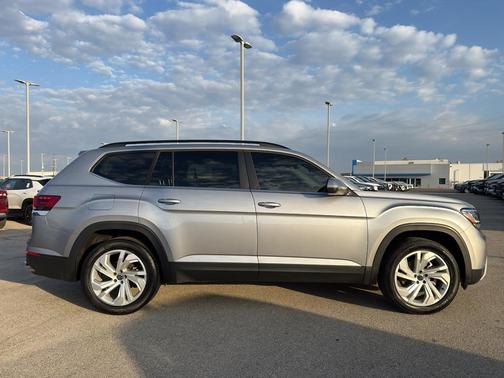 2021 Volkswagen Atlas 3.6 V6 SE w/ Technology