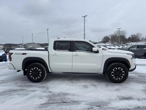 2022 Nissan Frontier PRO-4X