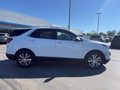 Summit White 2024 Chevrolet Equinox Premier