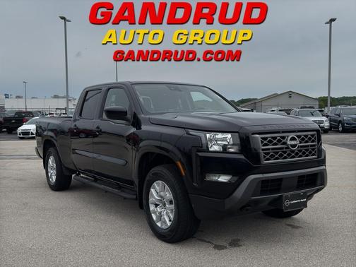 Black 2023 Nissan Frontier SV