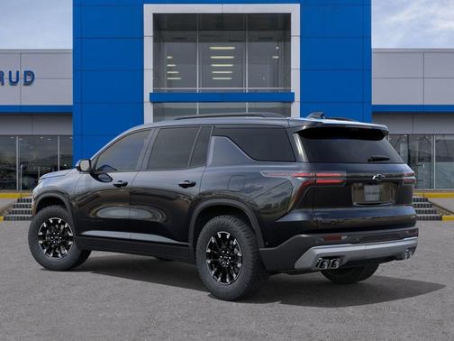 Mosaic Black Metallic 2026 Chevrolet Traverse Z71