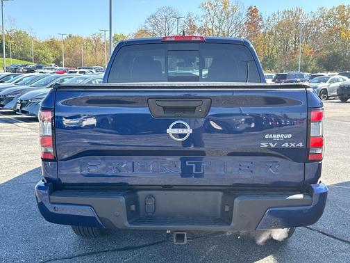 Deep Blue Pearl 2023 Nissan Frontier SV