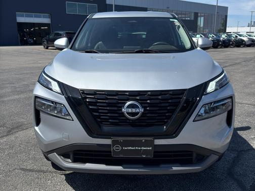 Brilliant Silver Metallic 2023 Nissan Rogue SV