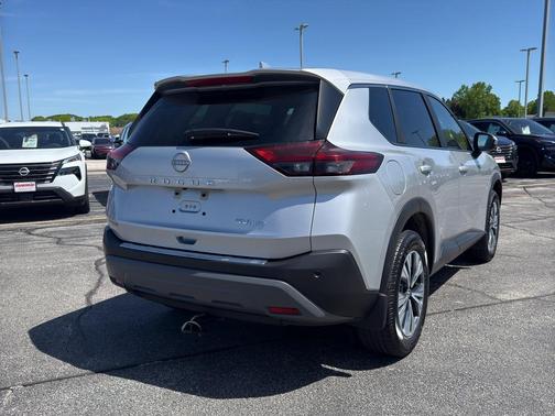 Brilliant Silver Metallic 2023 Nissan Rogue SV