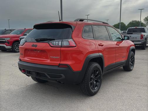 2021 Jeep Cherokee Trailhawk