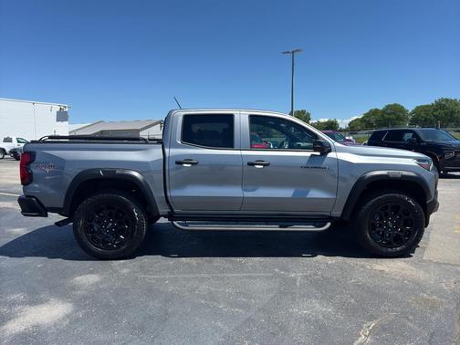 Sterling Gray Metallic 2026 Chevrolet Colorado Trail Boss