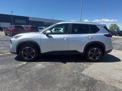 Brilliant Silver Metallic 2024 Nissan Rogue SV