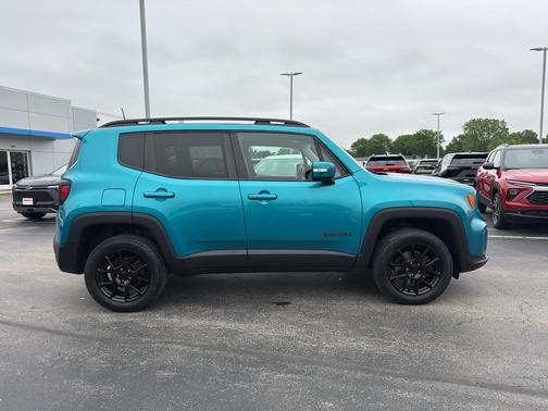 Bikini Metallic Clear 2019 Jeep Renegade Latitude
