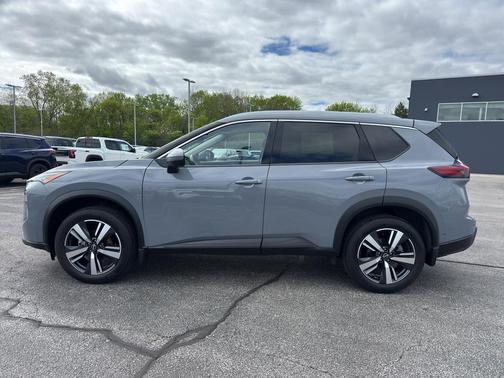 Boulder Gray Metallic 2024 Nissan Rogue SL