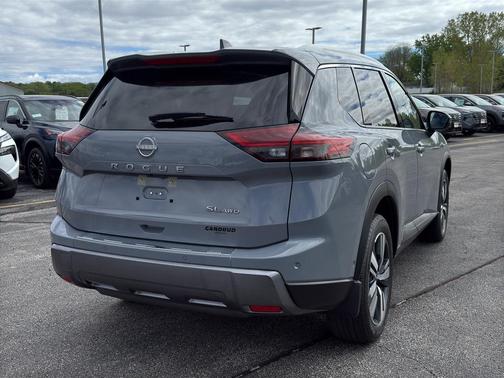 Boulder Gray Metallic 2024 Nissan Rogue SL