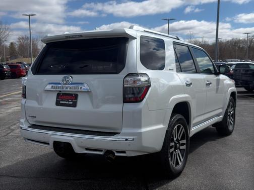 Blizzard Pearl 2020 Toyota 4Runner Limited