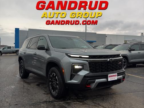 Sterling Gray Metallic 2025 Chevrolet Traverse Z71