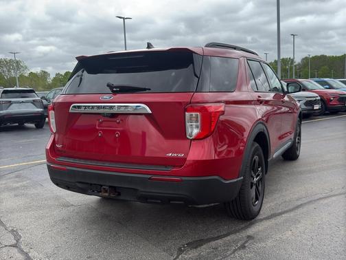 Red Metallic 2022 Ford Explorer XLT