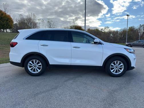 2019 Kia Sorento LX V6