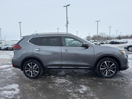 2020 Nissan Rogue SL