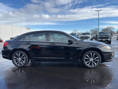 2013 Chrysler 200 Limited