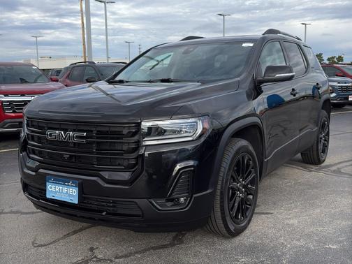 2023 GMC Acadia SLT