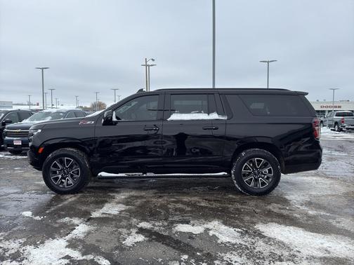 2023 Chevrolet Suburban Z71