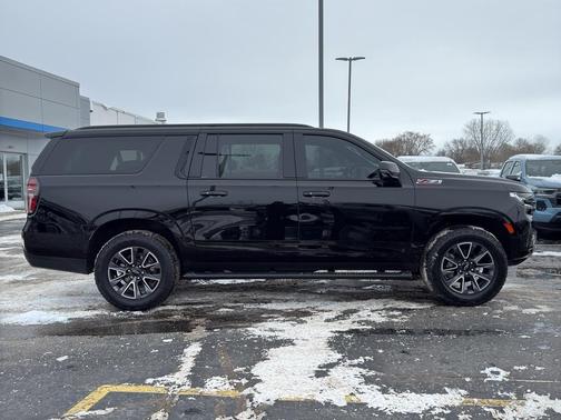 2023 Chevrolet Suburban Z71