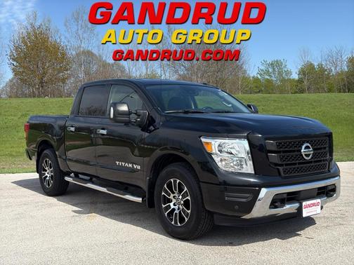 Black 2020 Nissan Titan SV