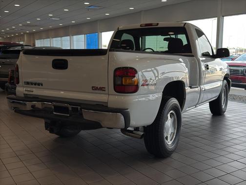 2004 GMC Sierra 1500 SLE