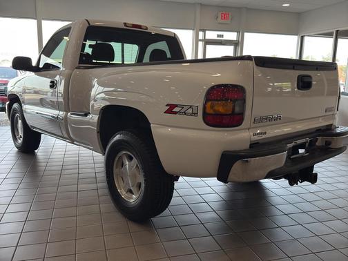 2004 GMC Sierra 1500 SLE