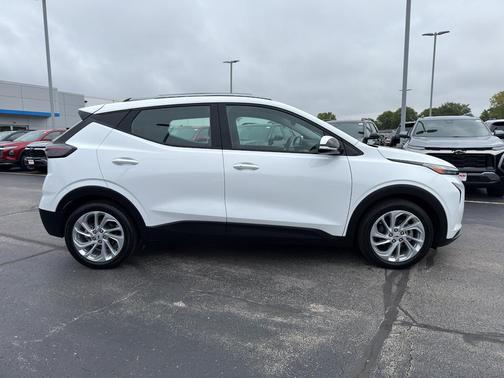 2023 Chevrolet Bolt EUV LT