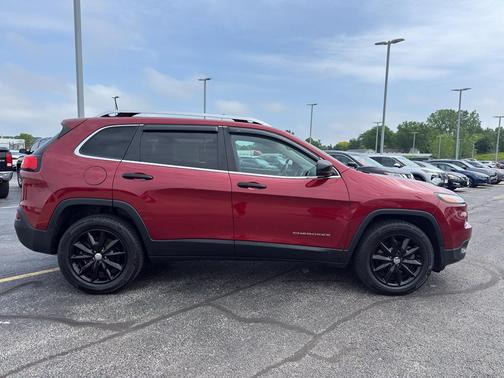 Deep Cherry Red Crystal Pearlcoat 2016 Jeep Cherokee Limited