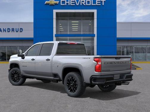 Sterling Gray Metallic 2026 Chevrolet Silverado 2500 Custom