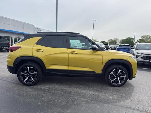 Nitro Yellow 2023 Chevrolet Trailblazer RS