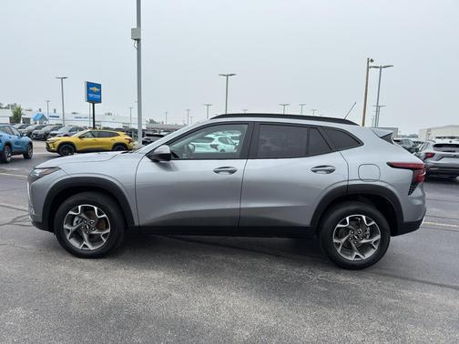 2024 Chevrolet Trax LT